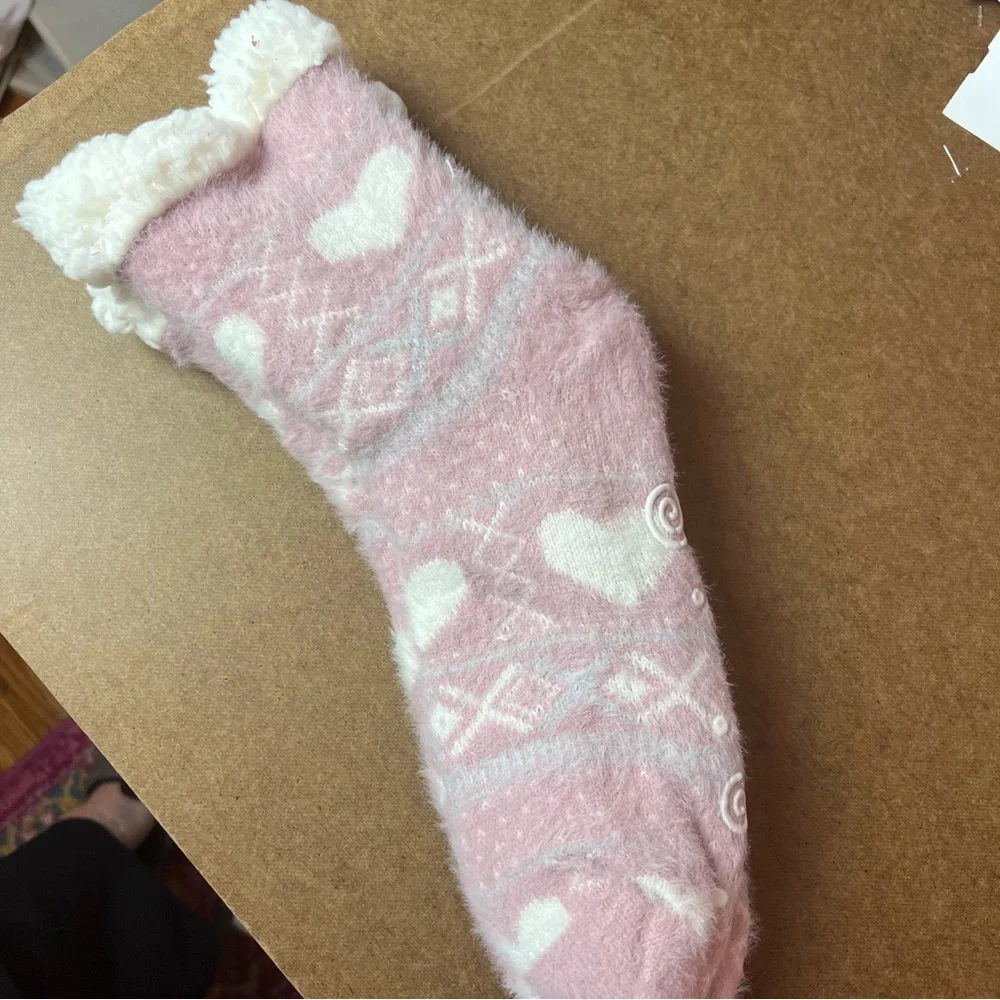 Muk Luks Pink and White Slipper Socks, OS NWOT